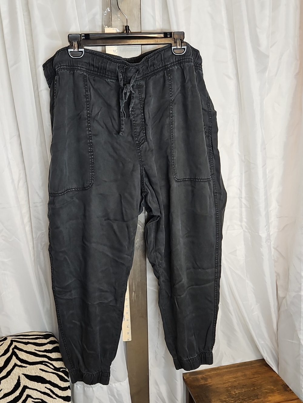 Orvis Charcoal Drawstring Jogger Pants. Xxl